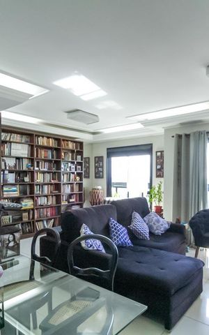 Apartamento à venda com 186m², 3 quartos e 4 vagas Apartamento à venda com 186m², 3 quartos e 4 vagasSala