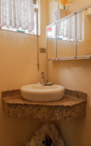 Casa para alugar com 500m², 3 quartos e 3 vagas Casa para alugar com 500m², 3 quartos e 3 vagasLavabo
