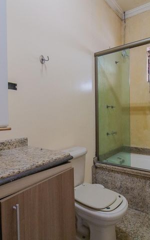 Casa para alugar com 500m², 3 quartos e 3 vagas Casa para alugar com 500m², 3 quartos e 3 vagasBanheiro da Suíte 2