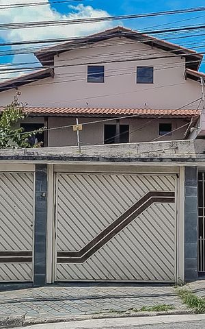 Casa para alugar com 500m², 3 quartos e 3 vagas Casa para alugar com 500m², 3 quartos e 3 vagasFachada