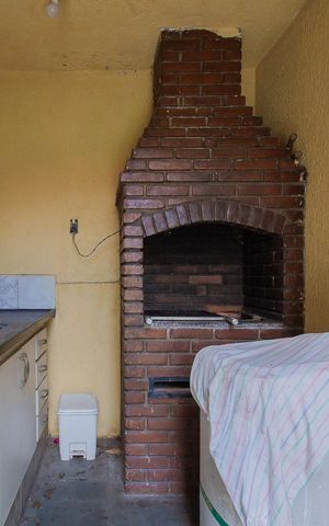 Casa para alugar com 500m², 3 quartos e 3 vagas Casa para alugar com 500m², 3 quartos e 3 vagasÁrea comum - Churrasqueira