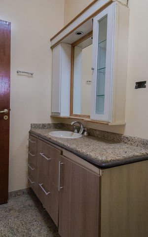 Casa para alugar com 500m², 3 quartos e 3 vagas Casa para alugar com 500m², 3 quartos e 3 vagasBanheiro da Suíte 2
