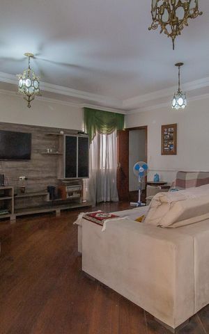 Casa para alugar com 500m², 3 quartos e 3 vagas Casa para alugar com 500m², 3 quartos e 3 vagasSala