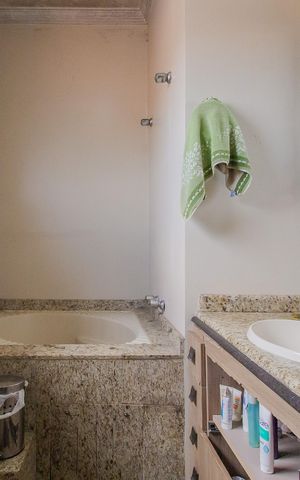 Casa para alugar com 500m², 3 quartos e 3 vagas Casa para alugar com 500m², 3 quartos e 3 vagasBanheiro da Suíte 1
