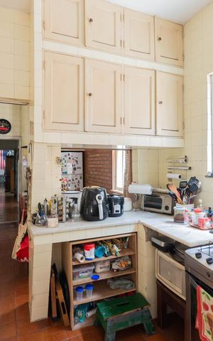 Apartamento à venda com 134m², 3 quartos e 2 vagasCozinha