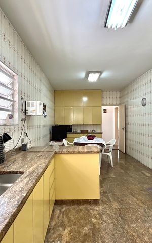Casa para alugar com 210m², 3 quartos e 2 vagasCozinha