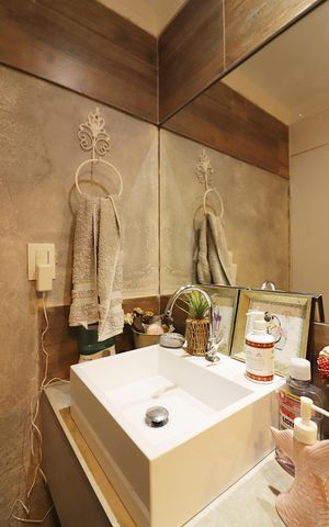 Apartamento à venda com 59m², 2 quartos e 1 vagaBanheiro Social