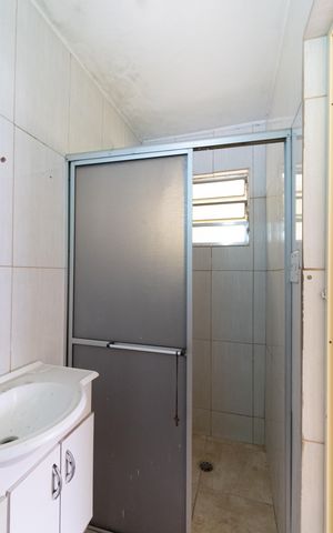 Casa à venda com 200m², 2 quartos e 3 vagas Casa à venda com 200m², 2 quartos e 3 vagasBanheiro da Casa 1