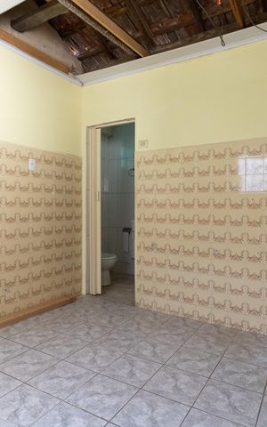 Casa à venda com 200m², 2 quartos e 3 vagas Casa à venda com 200m², 2 quartos e 3 vagasCozinha da Casa 1