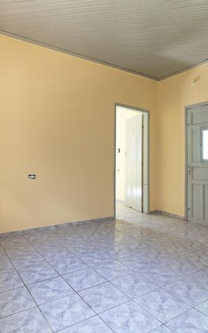 Casa à venda com 200m², 2 quartos e 3 vagas Casa à venda com 200m², 2 quartos e 3 vagasSala da Casa 1