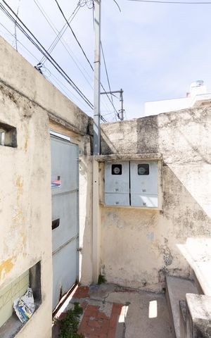Casa à venda com 200m², 2 quartos e 3 vagas Casa à venda com 200m², 2 quartos e 3 vagasEntrada da Casa 1