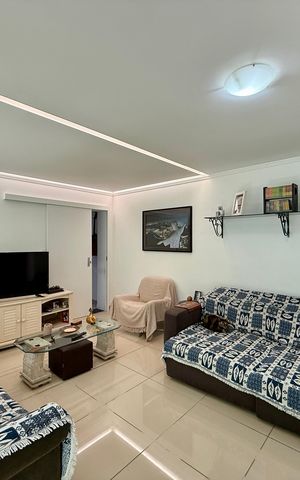Casa à venda com 148m², 3 quartos e 2 vagas Casa à venda com 148m², 3 quartos e 2 vagasSala
