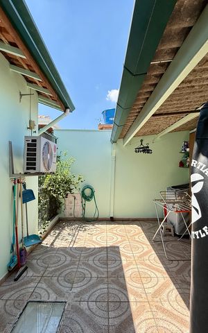 Casa à venda com 148m², 3 quartos e 2 vagas Casa à venda com 148m², 3 quartos e 2 vagasÁrea de Serviço