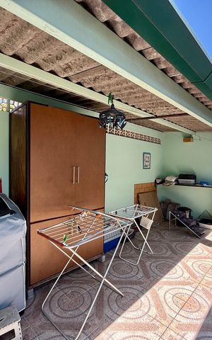 Casa à venda com 148m², 3 quartos e 2 vagas Casa à venda com 148m², 3 quartos e 2 vagasÁrea de Serviço