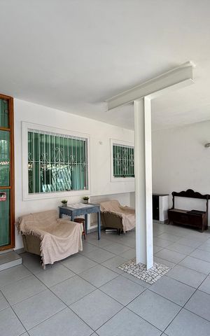 Casa à venda com 148m², 3 quartos e 2 vagas Casa à venda com 148m², 3 quartos e 2 vagasGaragem