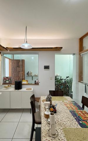 Casa à venda com 148m², 3 quartos e 2 vagas Casa à venda com 148m², 3 quartos e 2 vagasCozinha