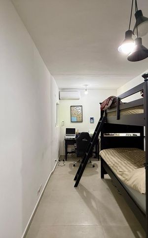 Casa à venda com 148m², 3 quartos e 2 vagas Casa à venda com 148m², 3 quartos e 2 vagasSuíte 2