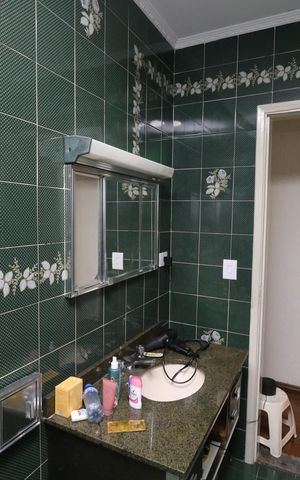 Casa à venda com 148m², 3 quartos e 2 vagasBanheiro