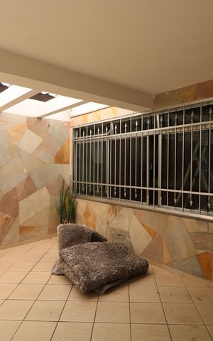 Casa à venda com 148m², 3 quartos e 2 vagasGaragem