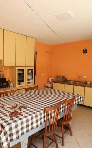 Casa à venda com 148m², 3 quartos e 2 vagasChurrasqueira