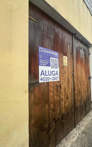 Casa para alugar com 239m², 4 quartos e 1 vaga Casa para alugar com 239m², 4 quartos e 1 vagaPlaca