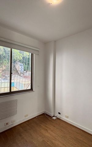 Apartamento à venda com 100m², 3 quartos e 2 vagas Apartamento à venda com 100m², 3 quartos e 2 vagasQuarto 1