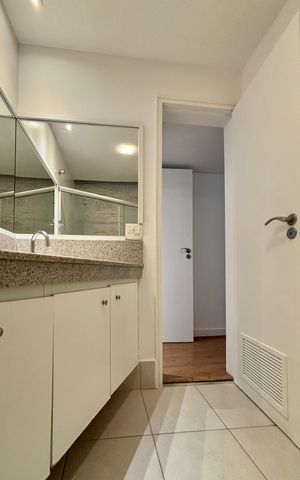 Apartamento à venda com 100m², 3 quartos e 2 vagas Apartamento à venda com 100m², 3 quartos e 2 vagasSuíte