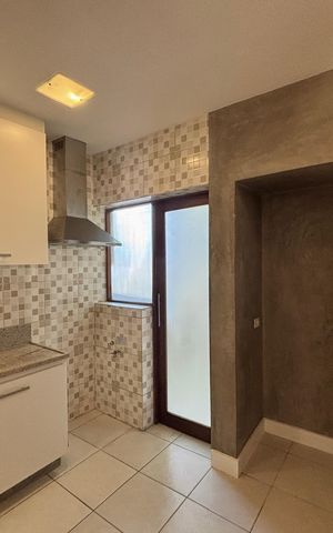 Apartamento à venda com 100m², 3 quartos e 2 vagas Apartamento à venda com 100m², 3 quartos e 2 vagasCozinha
