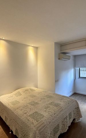 Apartamento à venda com 100m², 3 quartos e 2 vagas Apartamento à venda com 100m², 3 quartos e 2 vagasSuíte