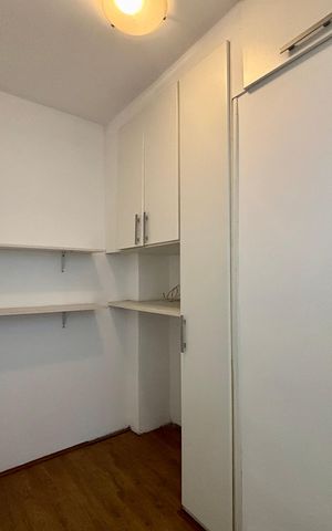 Apartamento à venda com 100m², 3 quartos e 2 vagas Apartamento à venda com 100m², 3 quartos e 2 vagasÁrea de serviço - quarto