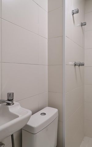Apartamento à venda com 86m², 3 quartos e 2 vagas Apartamento à venda com 86m², 3 quartos e 2 vagasBanheiro de serviço