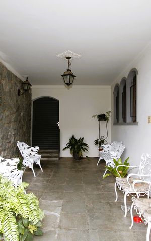 Casa à venda com 440m², 6 quartos e 3 vagasVaranda