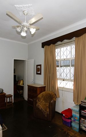 Casa à venda com 440m², 6 quartos e 3 vagasQuarto 2