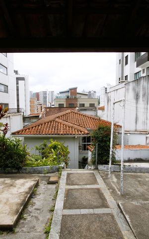 Casa à venda com 440m², 6 quartos e 3 vagasÁrea externa