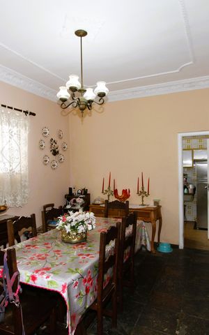 Casa à venda com 440m², 6 quartos e 3 vagasCopa