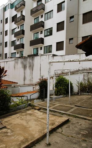 Casa à venda com 440m², 6 quartos e 3 vagasÁrea externa