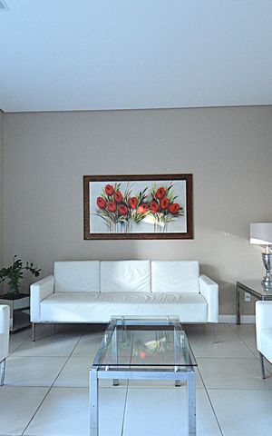 Apartamento à venda com 71m², 2 quartos e 2 vagasHall de entrada do prédio