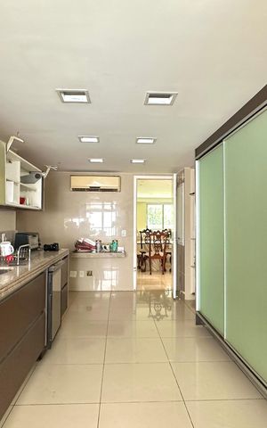 Apartamento à venda com 255m², 3 quartos e 4 vagas