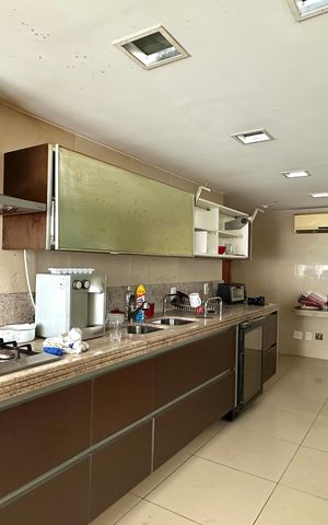 Apartamento à venda com 255m², 3 quartos e 4 vagas