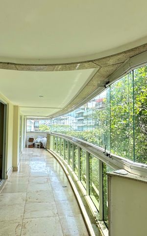 Apartamento à venda com 255m², 3 quartos e 4 vagas