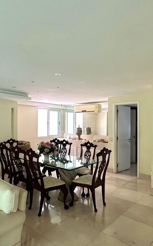 Apartamento à venda com 255m², 3 quartos e 4 vagas
