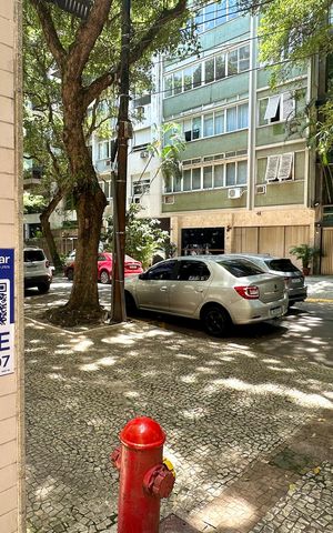 Apartamento à venda com 255m², 3 quartos e 4 vagas