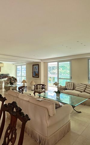 Apartamento à venda com 255m², 3 quartos e 4 vagas