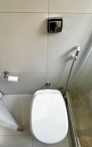 Casa de condomínio à venda com 290m², 6 quartos e 2 vagas Casa de condomínio à venda com 290m², 6 quartos e 2 vagasSuite 2 - Banheiro