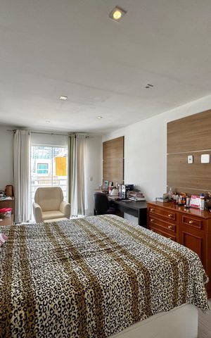 Casa de condomínio à venda com 290m², 6 quartos e 2 vagas Casa de condomínio à venda com 290m², 6 quartos e 2 vagasSuite 1