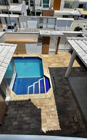 Casa de condomínio à venda com 290m², 6 quartos e 2 vagas Casa de condomínio à venda com 290m², 6 quartos e 2 vagasSuite 1 - Varanda