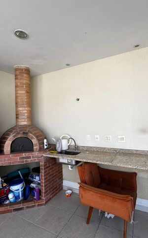 Casa de condomínio à venda com 290m², 6 quartos e 2 vagas Casa de condomínio à venda com 290m², 6 quartos e 2 vagasÁrea externa