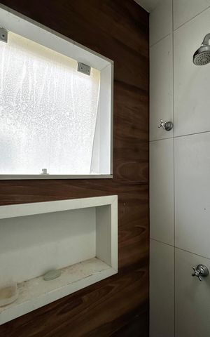 Casa de condomínio à venda com 290m², 6 quartos e 2 vagas Casa de condomínio à venda com 290m², 6 quartos e 2 vagasSuíte 2 - Banheiro
