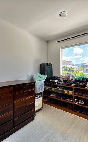 Casa de condomínio à venda com 290m², 6 quartos e 2 vagas Casa de condomínio à venda com 290m², 6 quartos e 2 vagasQuarto 1