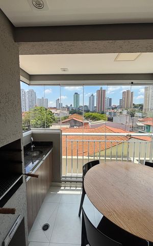 Apartamento à venda com 59m², 2 quartos e 1 vaga Apartamento à venda com 59m², 2 quartos e 1 vagaVaranda